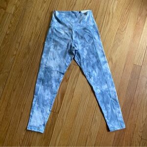 NWT Aerie Offline The hugger tie dye pocket leggings.